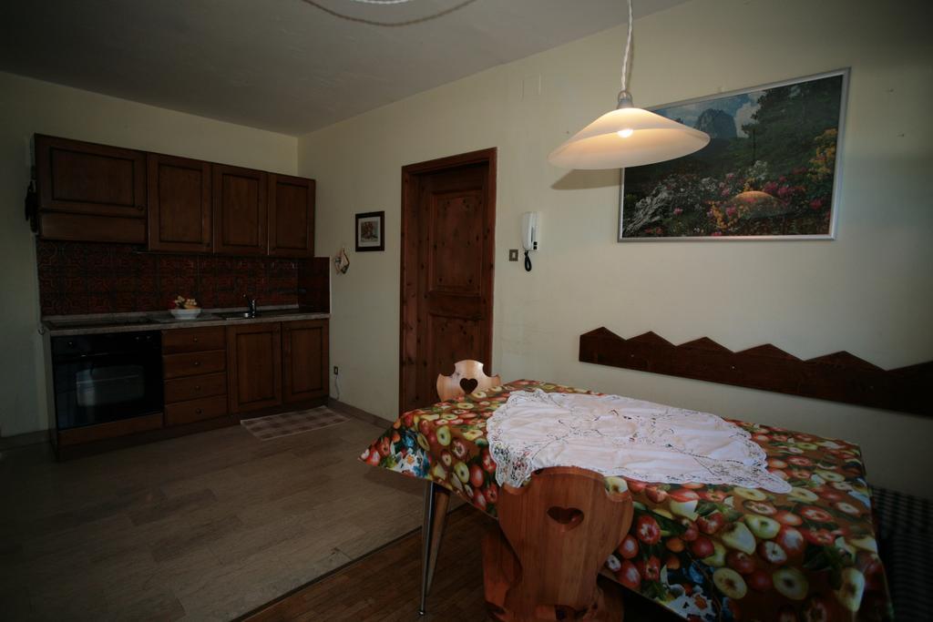 Villetta Panorama Διαμέρισμα Canazei Δωμάτιο φωτογραφία